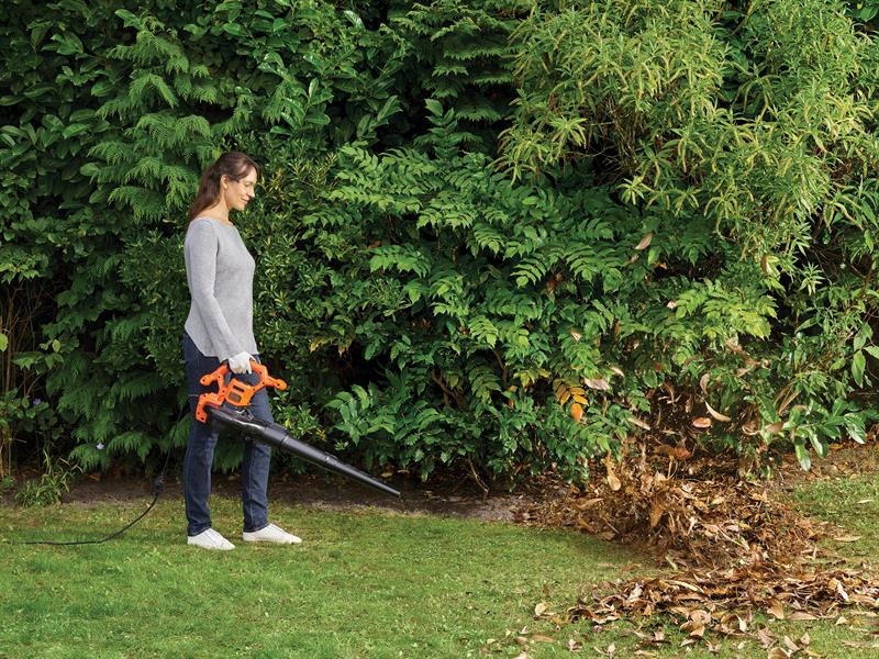 BLACK + DECKER BEBLV260 3-in-1 Electric Leaf Blower 2600W 240V