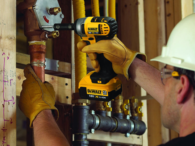 DEWALT DCF880 XR 1/2in Detent Pin Impact Wrench