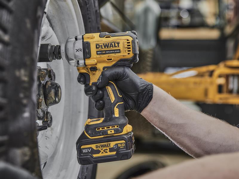 DEWALT DCF891 XR BL 1/2in Hog Ring Anvil Impact Wrench