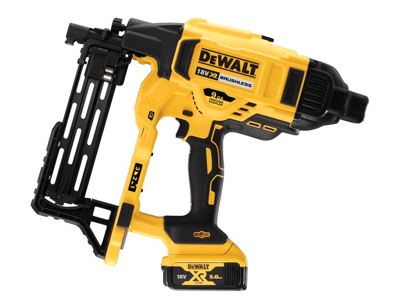 DEWALT DCFS950 Brushless XR Fencing Stapler