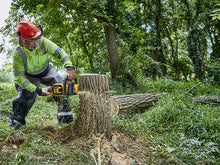 Load image into Gallery viewer, DEWALT DCMCS574 XR FlexVolt Chainsaw