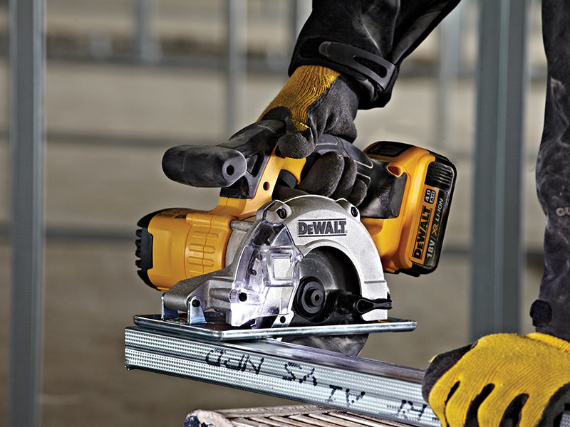 DEWALT DCS373N XR Metal Cutting Circular Saw 140mm 18V Bare Unit