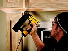 Load image into Gallery viewer, DEWALT DPN1850PP Pneumatic Oil-Free 18 Gauge Brad Nailer