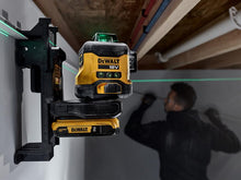 Load image into Gallery viewer, DEWALT Laser Safety Hiker Boots