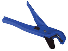 Load image into Gallery viewer, Faithfull Plastic Pipe Cutter 3-28mm Capacity