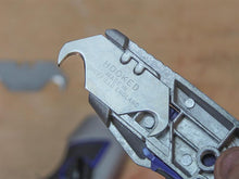 Load image into Gallery viewer, Faithfull Heavy-Duty Hooked Trimming Knife Blades (Pack 10)