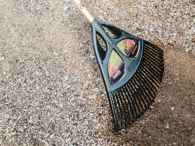 Fiskars Classic Large Leaf Rake