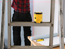 Load image into Gallery viewer, STANLEY® Intelli Tools C-Line Cross Line Laser Level