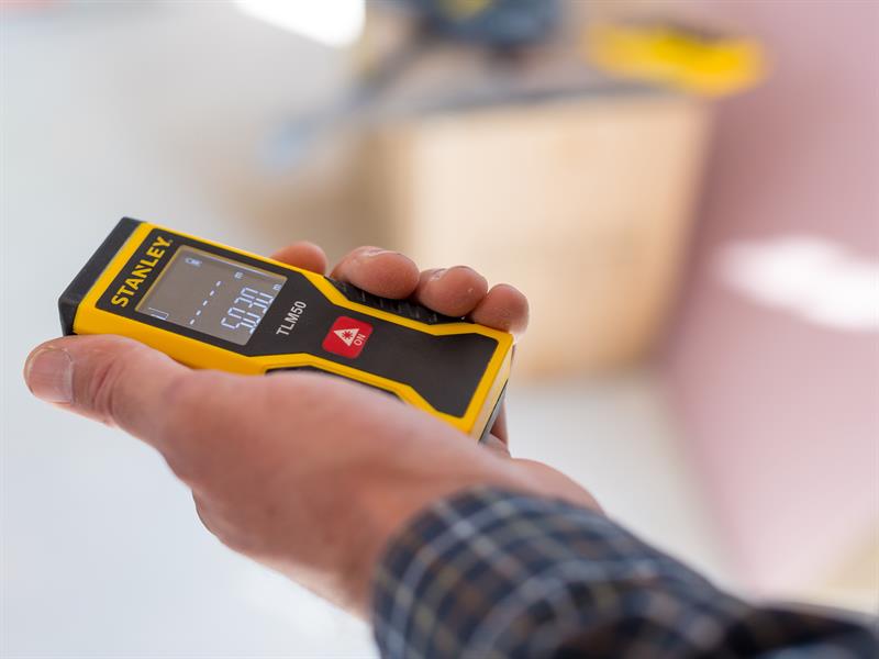 STANLEY® Intelli Tools TLM 50 Laser Measurer 15m