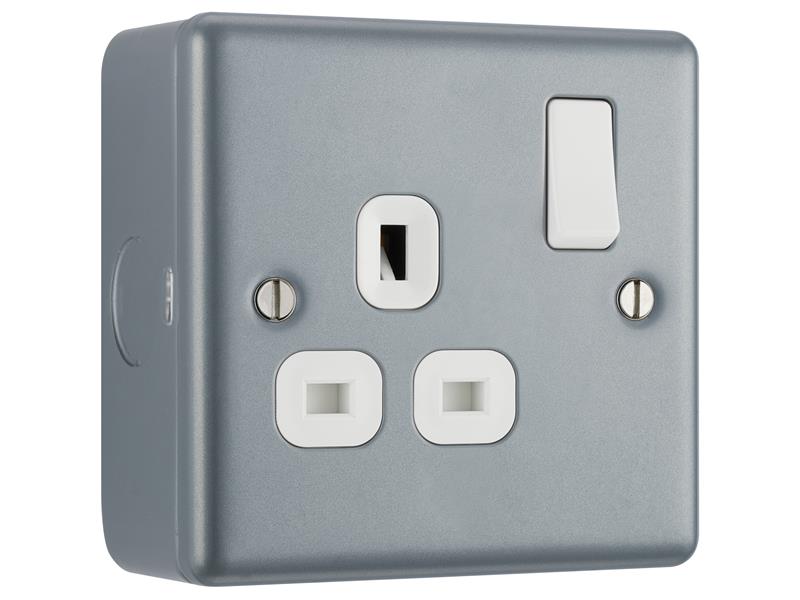 Masterplug Metal Clad Switched Socket