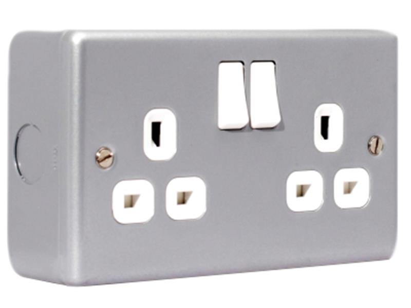 Masterplug Metal Clad Switched Socket