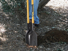 Load image into Gallery viewer, Roughneck Traditional Pattern Post Hole Digger 135mm (5.3/8in)