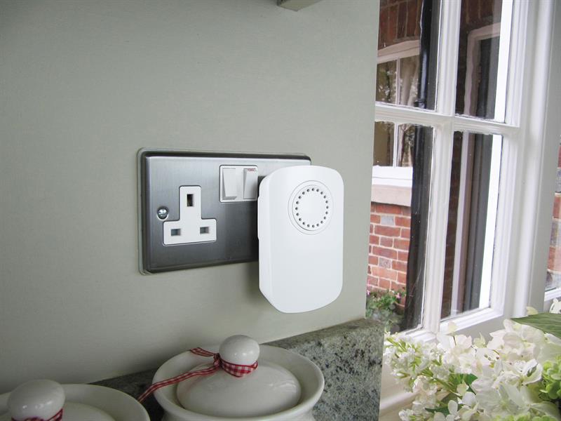 Uni-Com Smart Plug-In Door Chime