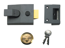 Load image into Gallery viewer, Yale Locks 88 Series Standard Nightlatch