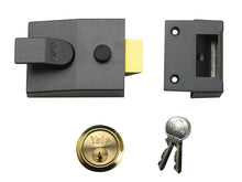 Load image into Gallery viewer, Yale Locks 89 Series Deadlocking Nightlatch